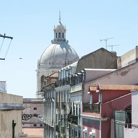 شقة Local! Maria Typical Home, Near Flea Market Lisboa