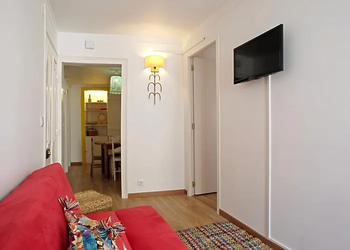 Local! Maria Typical Home, Near Flea Market * Lisboa