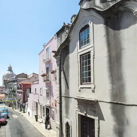 Local! Maria Typical Home, Near Flea Market Apartment *