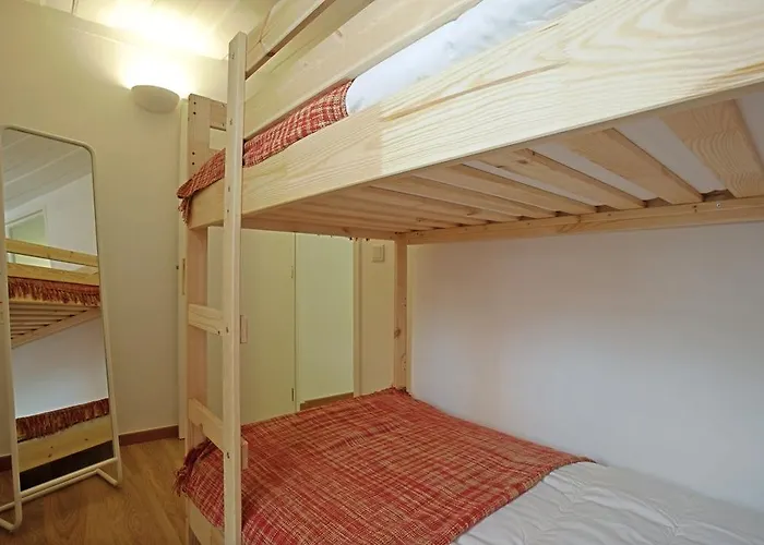 Local! Maria Typical Home, Near Flea Market Lisboa